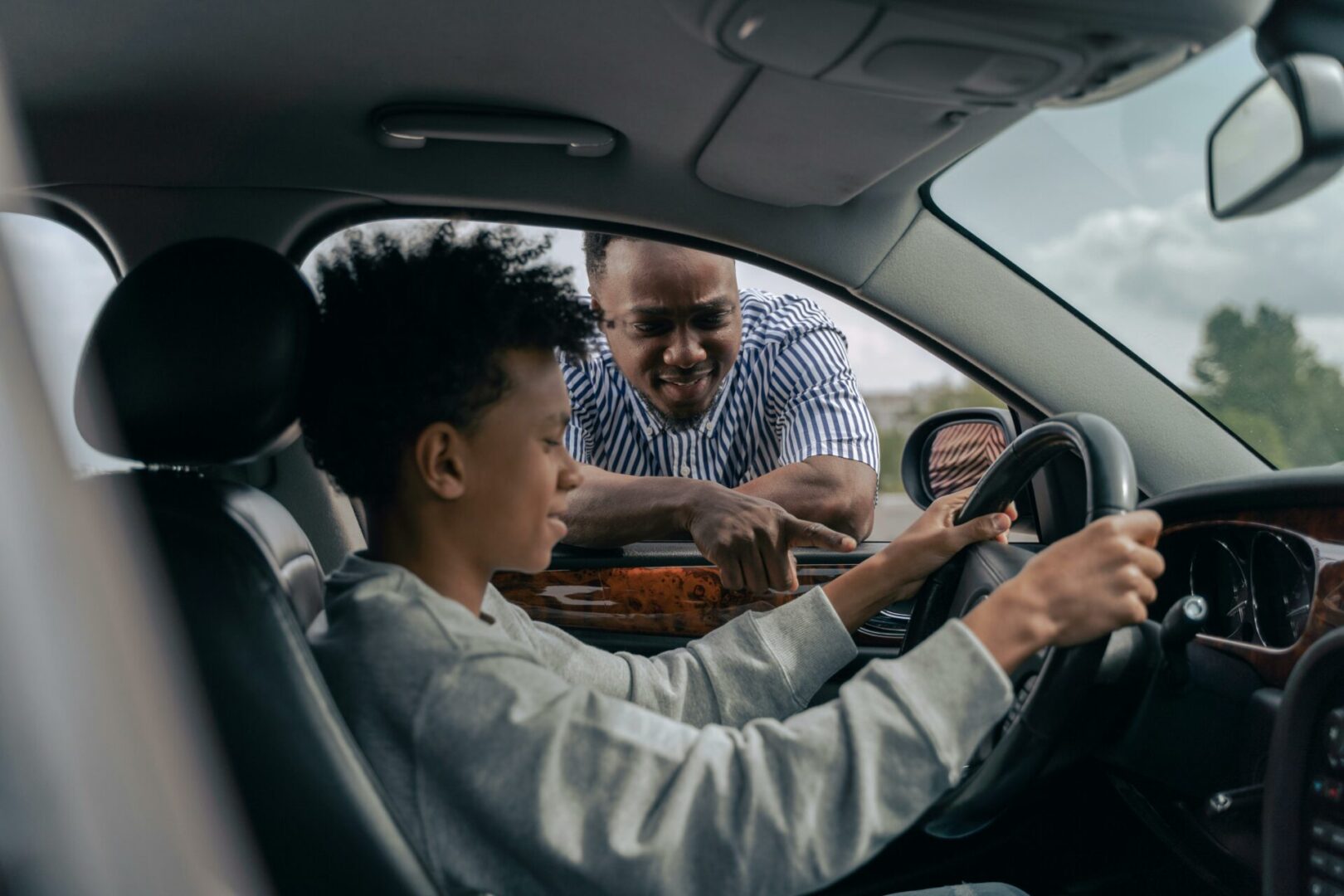 Voiture sans permis électrique: guide complet pour les parents