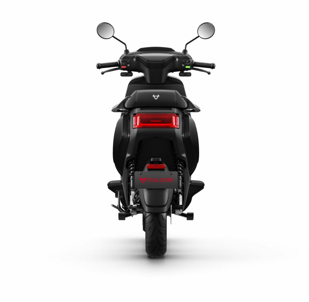 MQi GT 100_Rear_Black