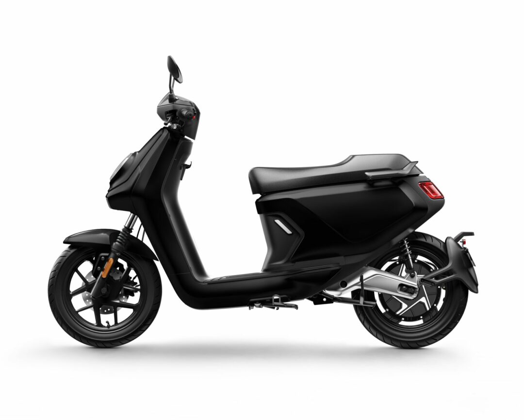 MQi GT 100_Side Left_Black