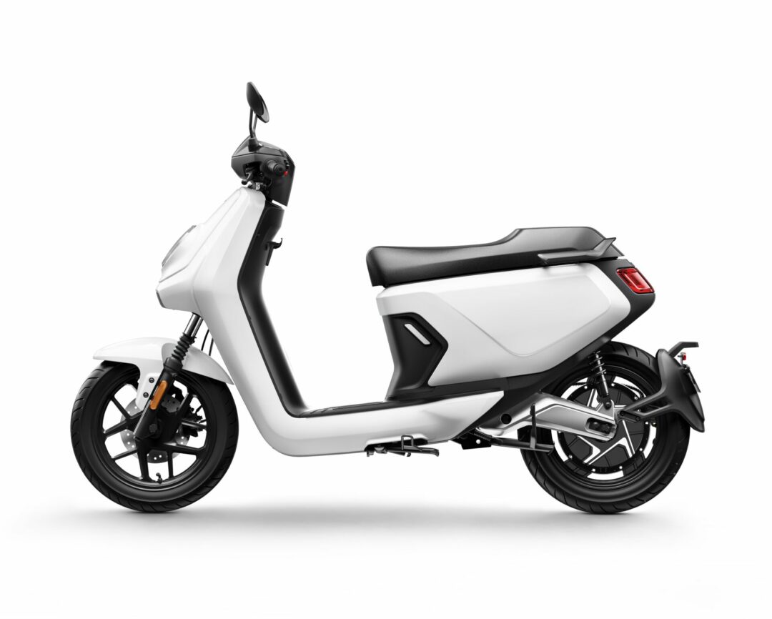 MQi GT 100_Side Left_White