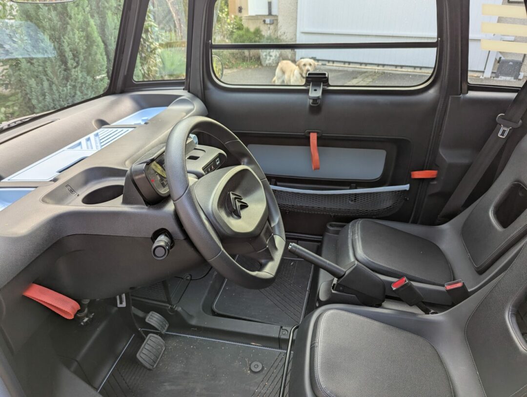 Citroen ami pop intérieur