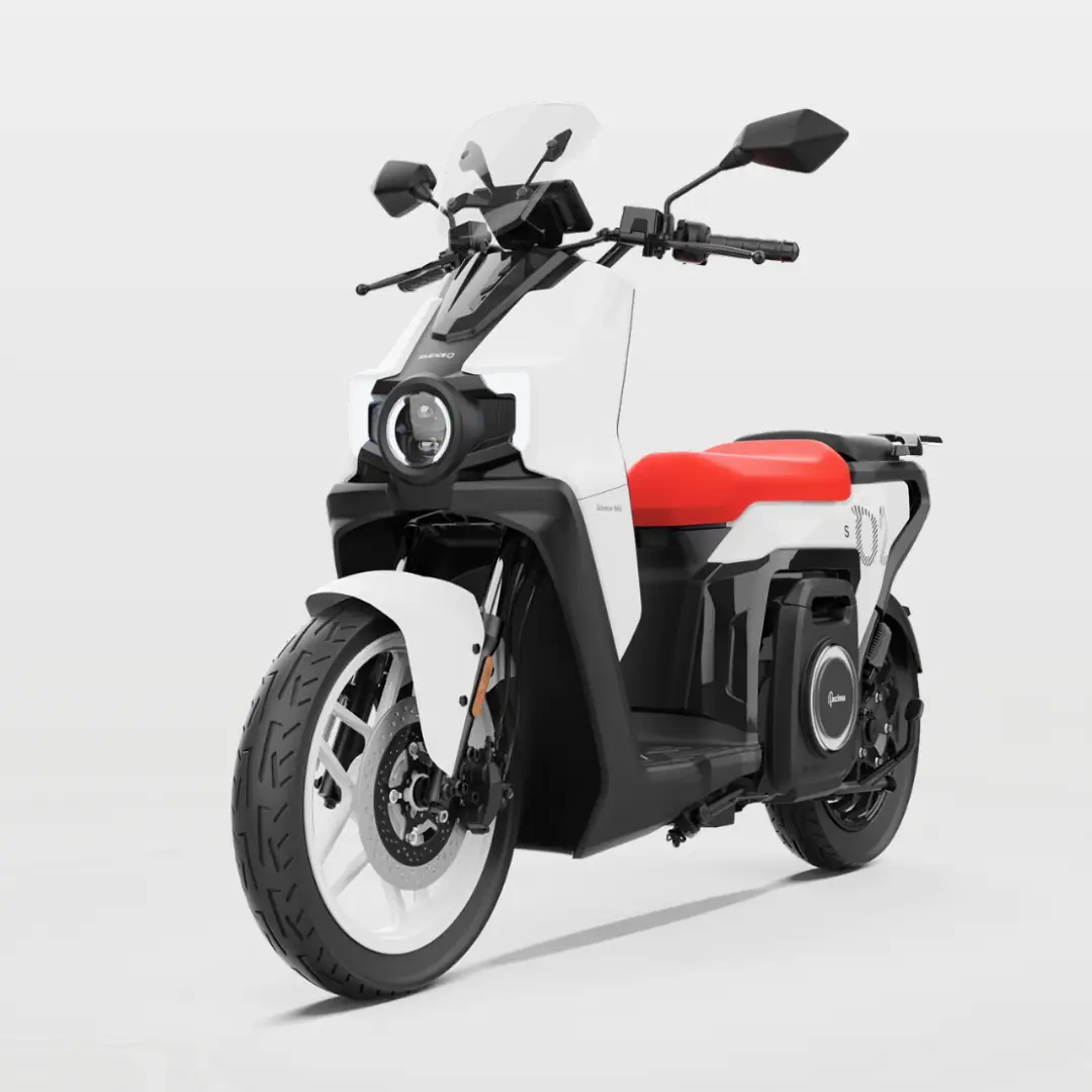SILENCE S02 50cc – scooter électrique 50 cm3 – vue de trois quarts avant, rouge