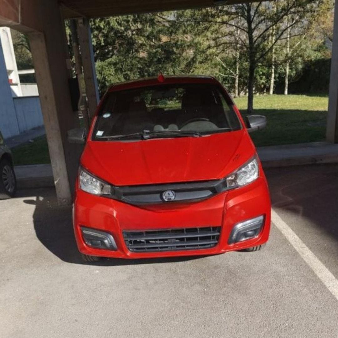 Aixam Ecity sport face