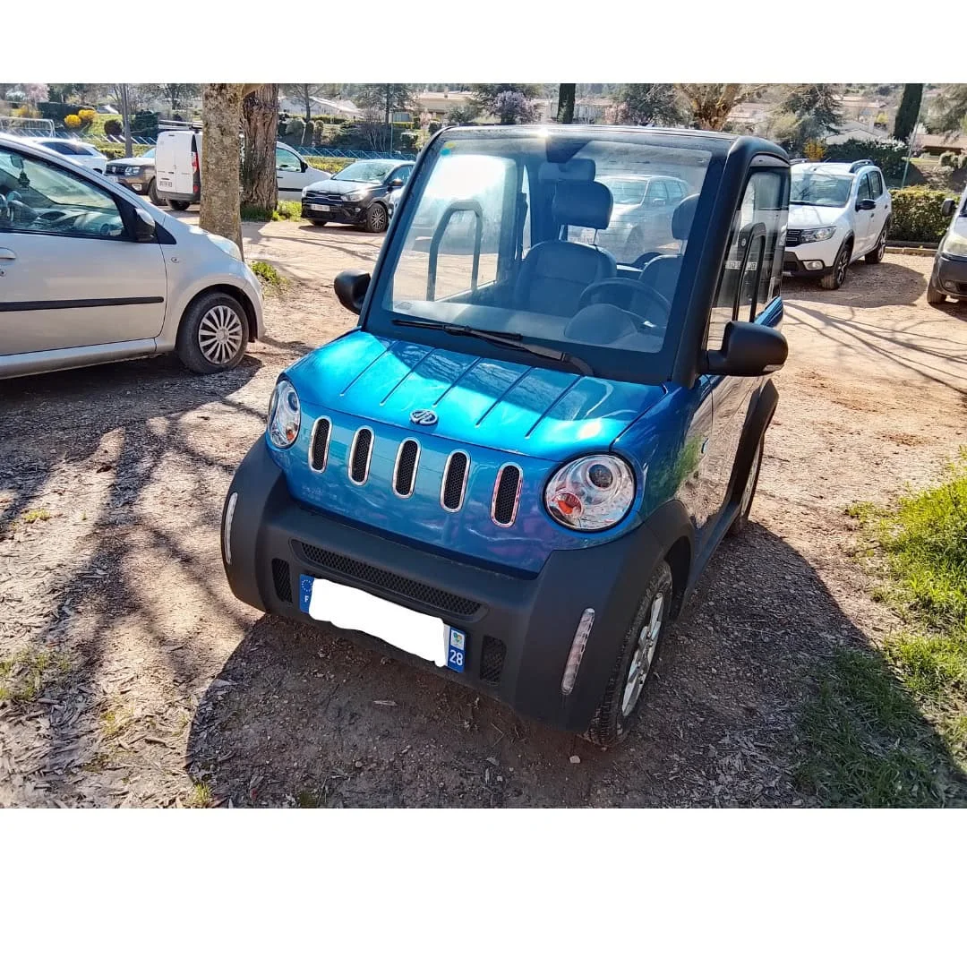 Jiayuan City Fun bleue occasion 2024 6 950 km – voiture sans permis électrique – vue de face