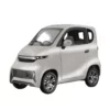 LI-BELLULE – voiture sans permis électrique ByAspp – vue de trois quarts avant, blanche