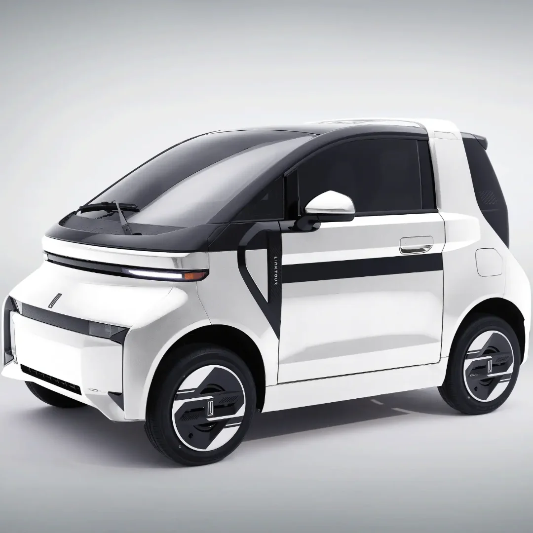 LINKTOUR Alumi – voiture sans permis électrique L6e – vue de trois quarts avant, blanche