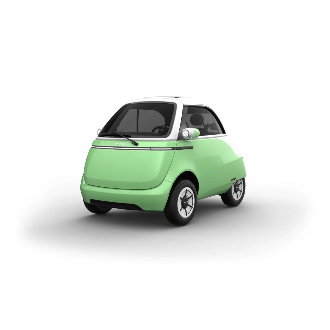 MICROLINO – voiture électrique permis B1 – vue de trois quarts avant, vert clair