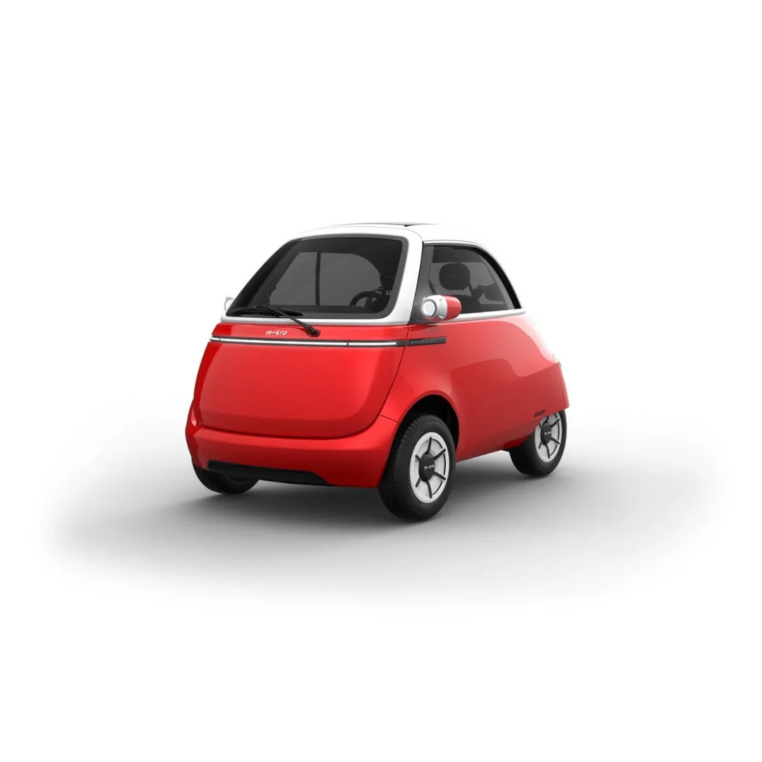 MICROLINO – voiture électrique permis B1 – vue de trois quarts avant, rouge