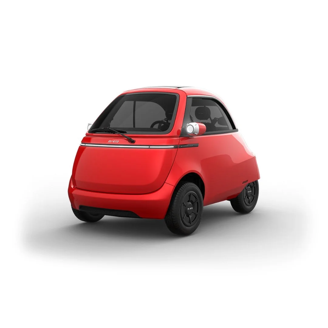 MICROLINO – voiture électrique permis B1 – vue de trois quarts avant rouge, autre angle