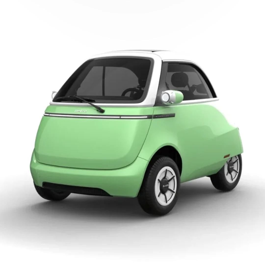 MICROLINO – voiture électrique permis B1 – vue de trois quarts avant, vert clair