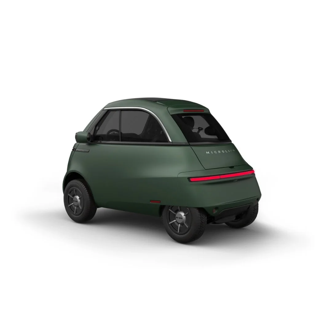 MICROLINO – voiture électrique permis B1 – vue de profil, vert foncé