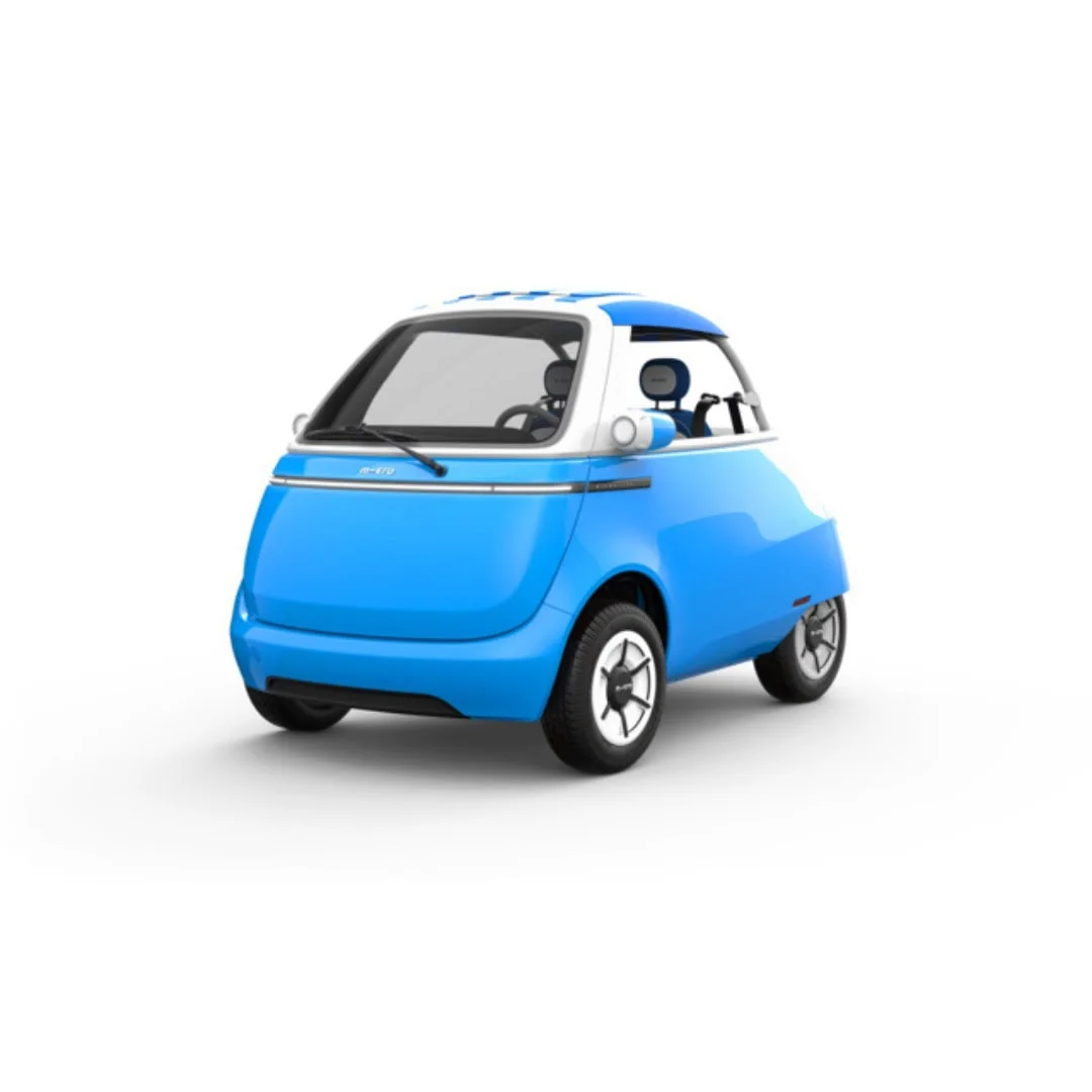 MICROLINO Spiaggina – voiture électrique permis B1 – vue de trois quarts avant, bleue