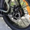 NIU BQi Utility 200 – vélo cargo électrique utilitaire – roue arrière et moteur