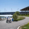 NIU BQi Utility 200 – vélo cargo électrique utilitaire – en ville sur un chemin