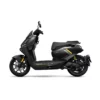 NIU FQiX 300 – scooter électrique 125 cm3 – vue de trois quarts avant, noir