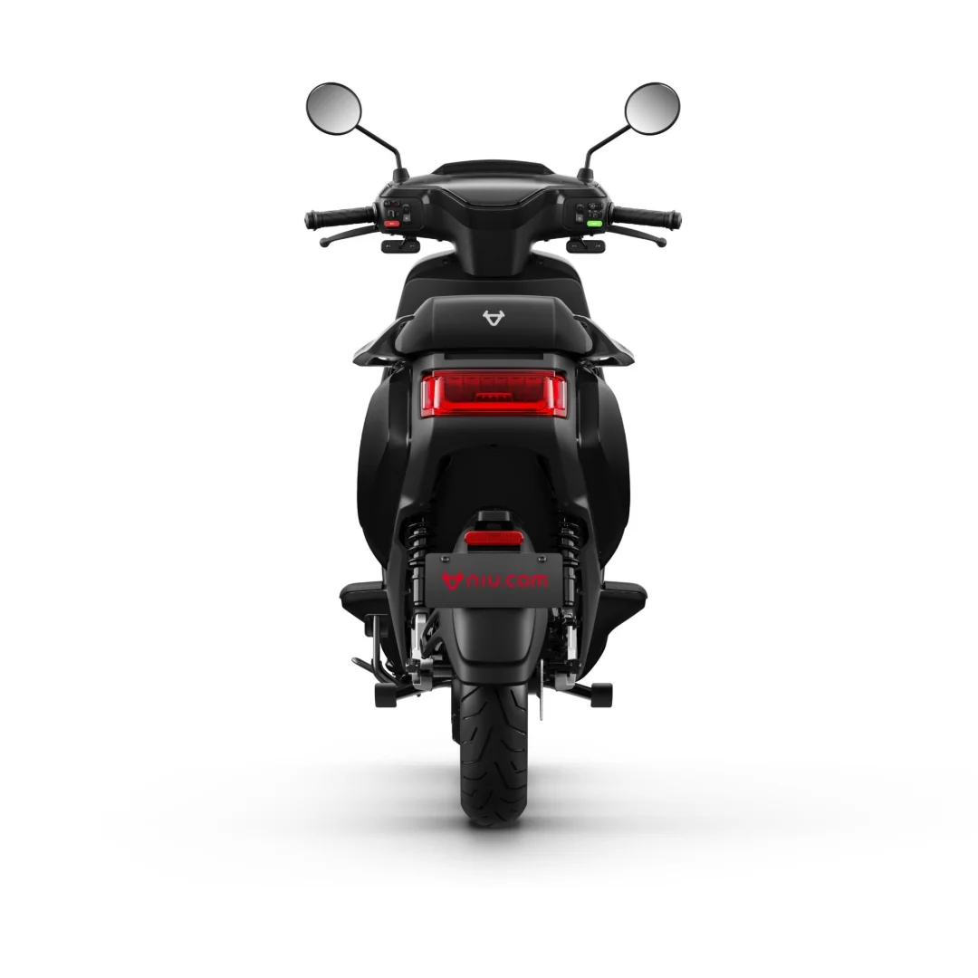 NIU MQi GT 100 – scooter électrique 125 cm3 – vue arrière, noir