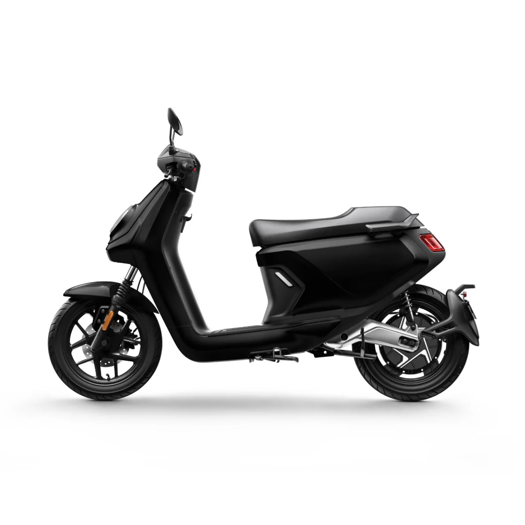 NIU MQi GT 100 – scooter électrique 125 cm3 – vue de profil, noir