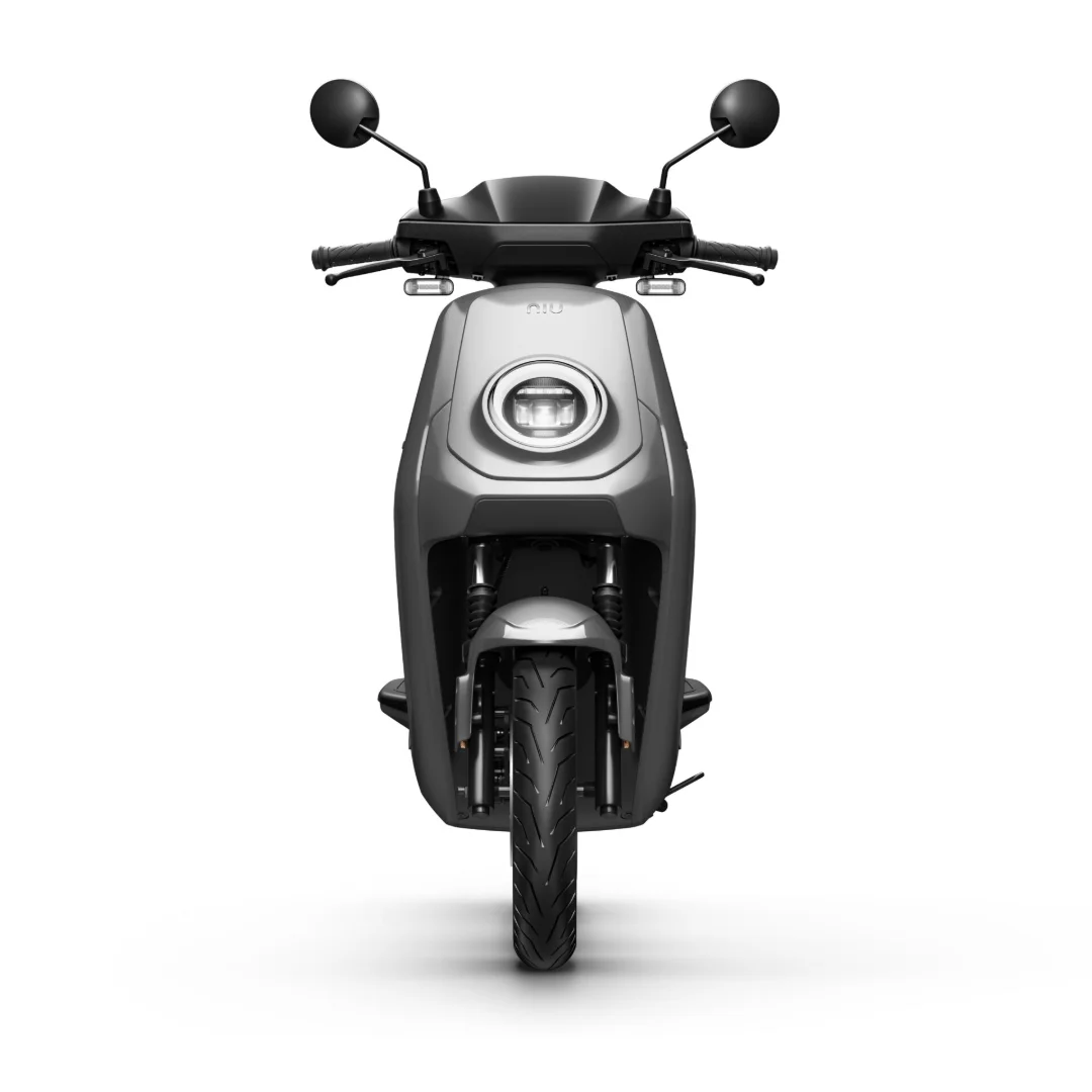 NIU MQi GT 100 – scooter électrique 125 cm3 – vue de face