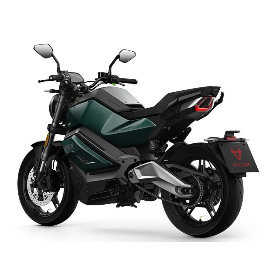 NIU RQi Sport – moto électrique 125 cm3 – vue de trois quarts arrière, vert