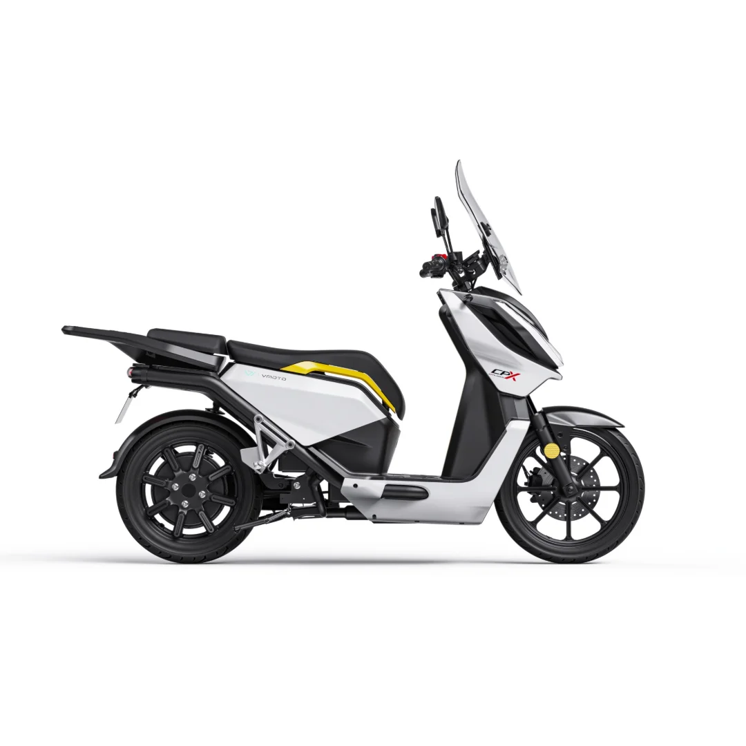 VMOTO CPX Explorer – scooter électrique 125 cm3 – vue de trois quarts avant, blanc