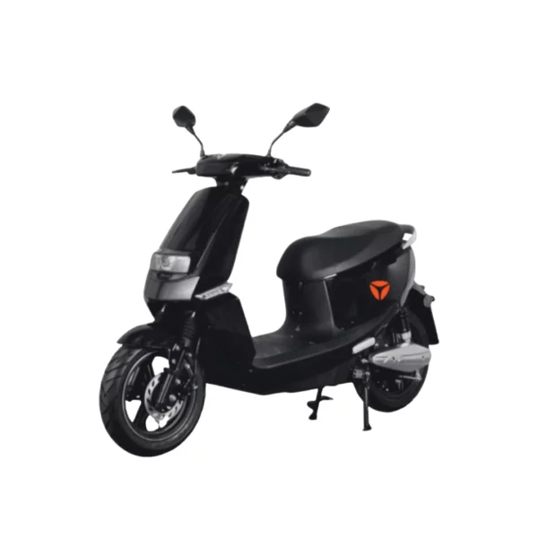 YADEA S-Like – scooter électrique 50 cm3 – vue de trois quarts avant, noir